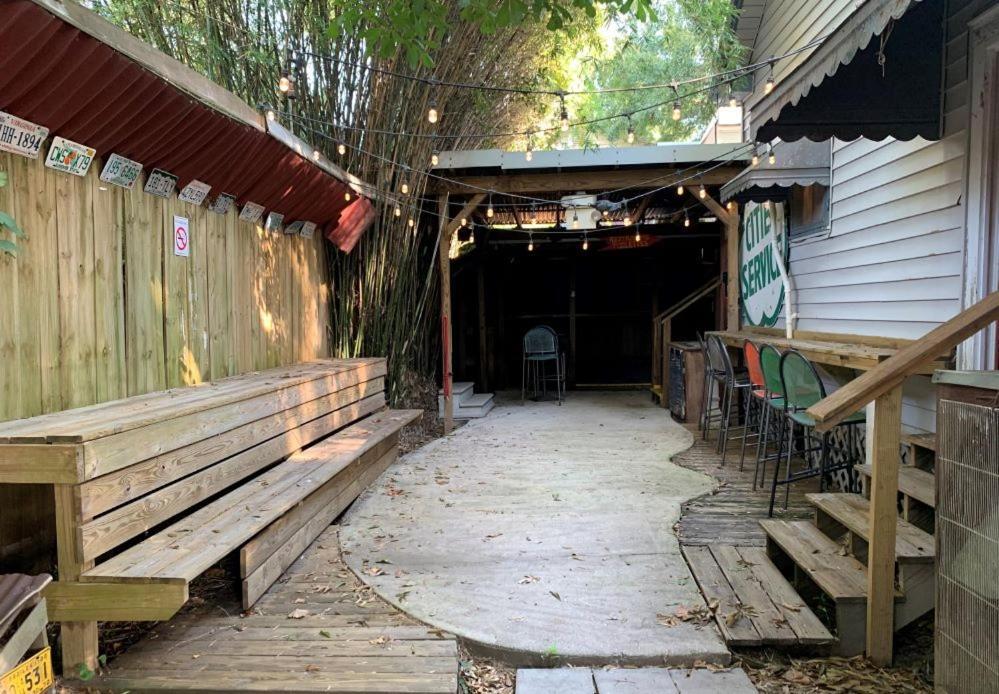 Blue Moon Guest House Lafayette Exterior photo