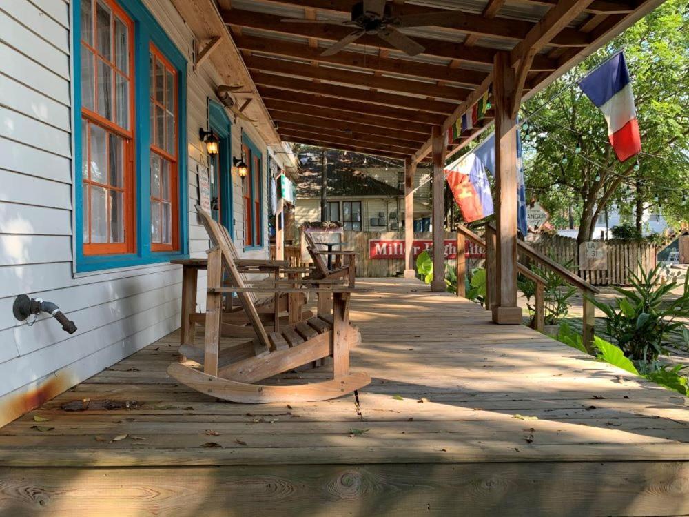 Blue Moon Guest House Lafayette Exterior photo