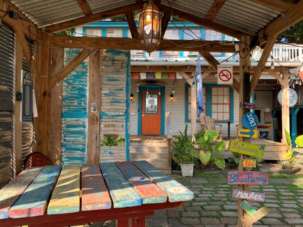 Blue Moon Guest House Lafayette Exterior photo